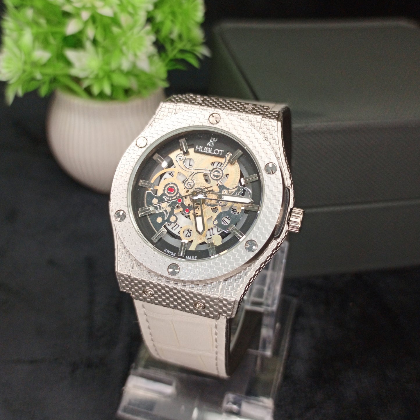 Premium Timepiece - Executive Series With Date - Hublot