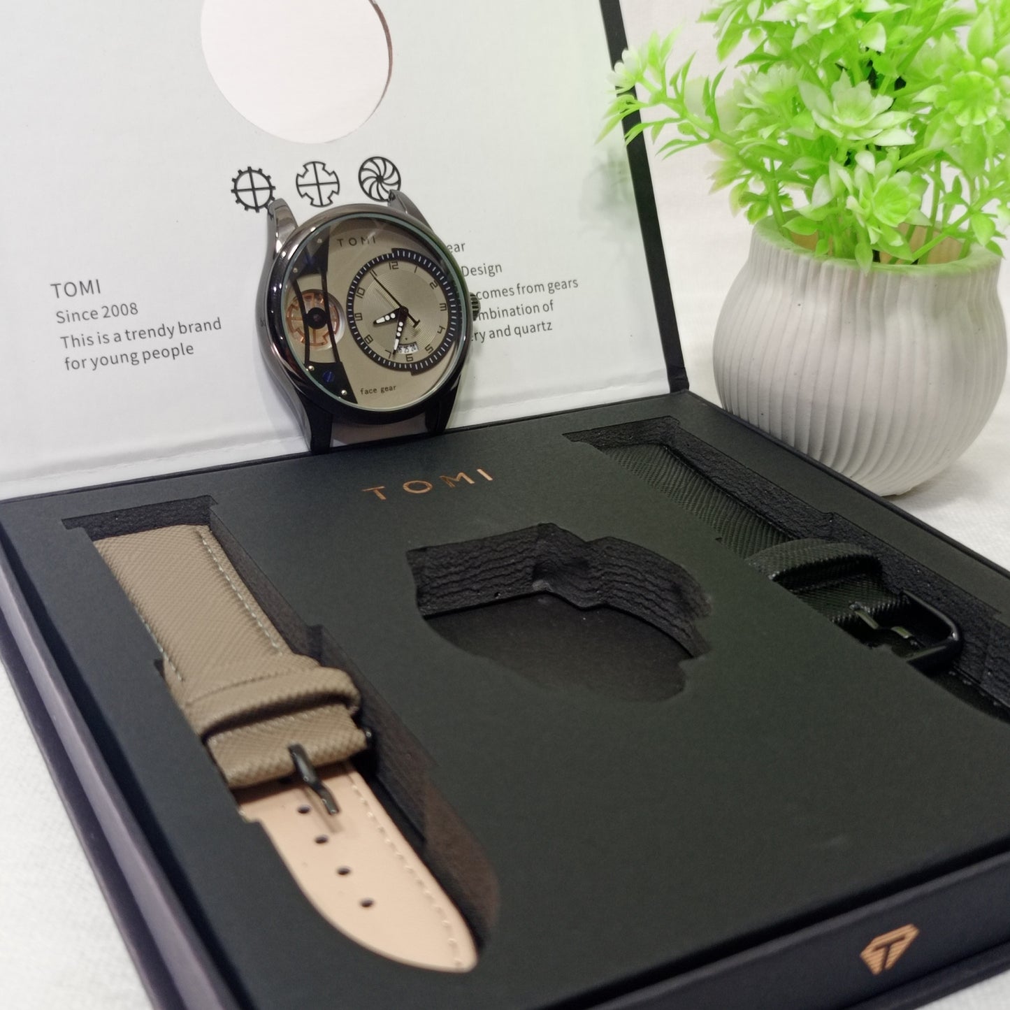 Classic Black Premium Edition With Date - Tomi