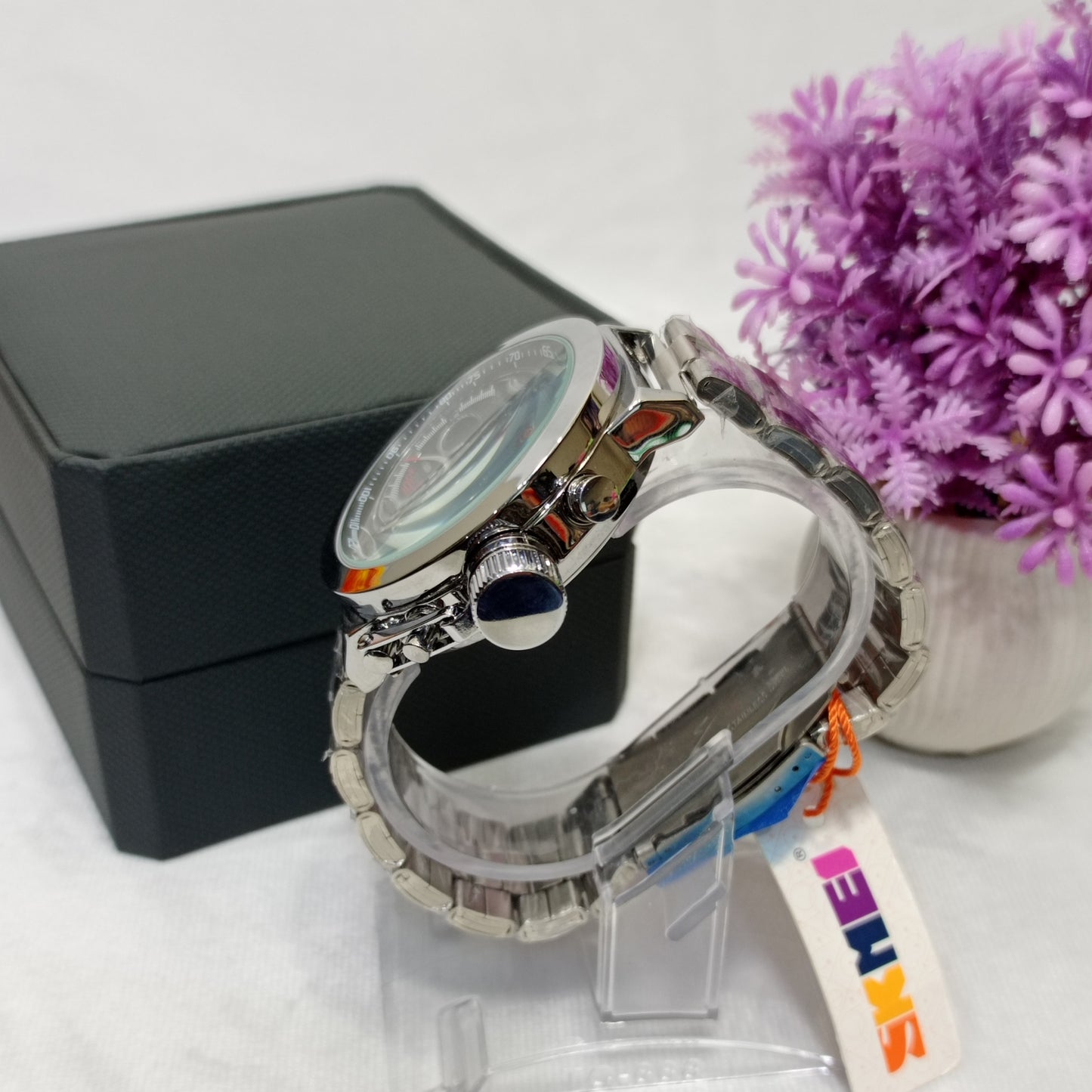 Sports Ultra Durable Watch With Day&Date - Skmei