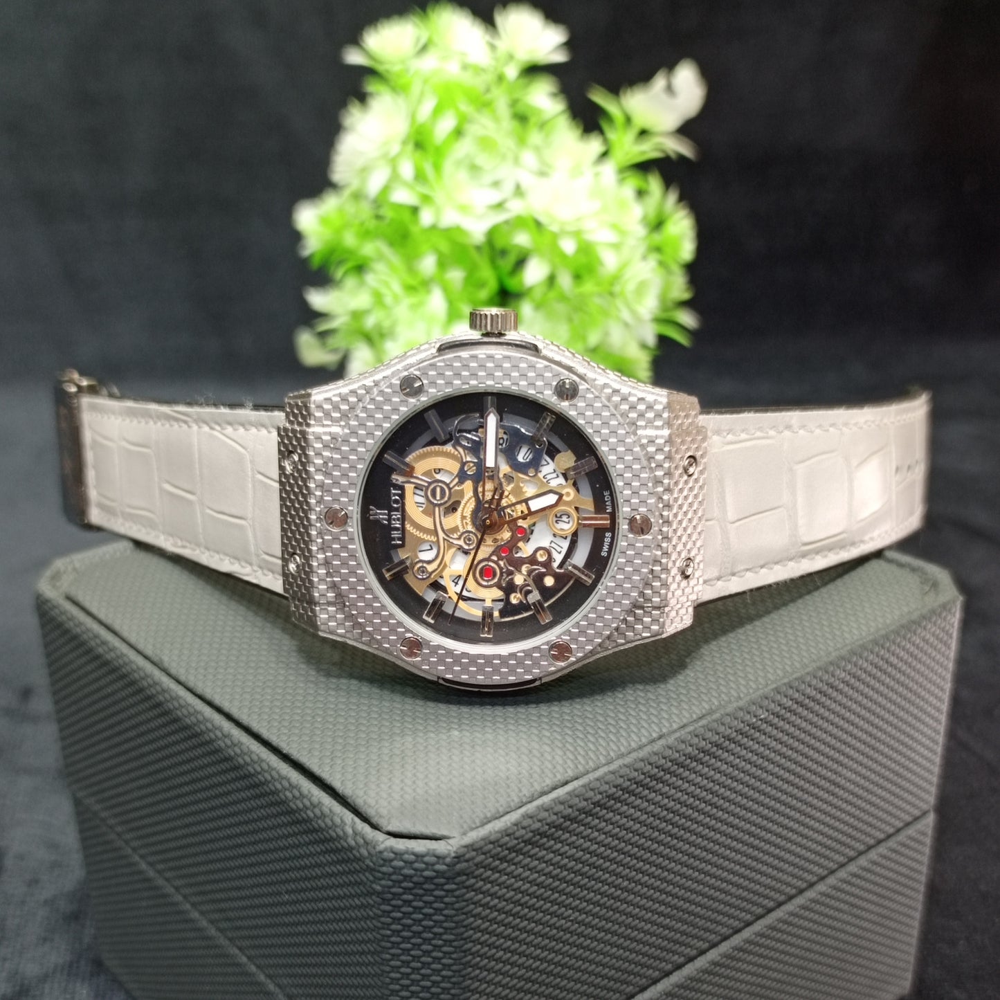 Premium Timepiece - Executive Series With Date - Hublot
