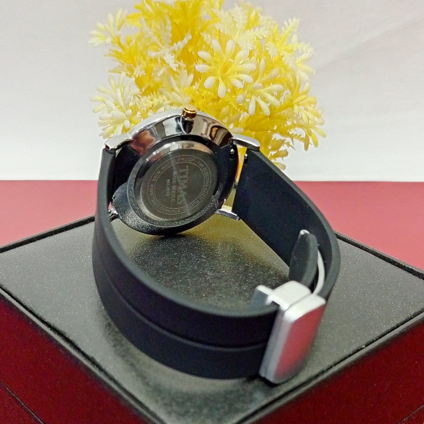 Green Classic Business Class Watch With Date - Timas