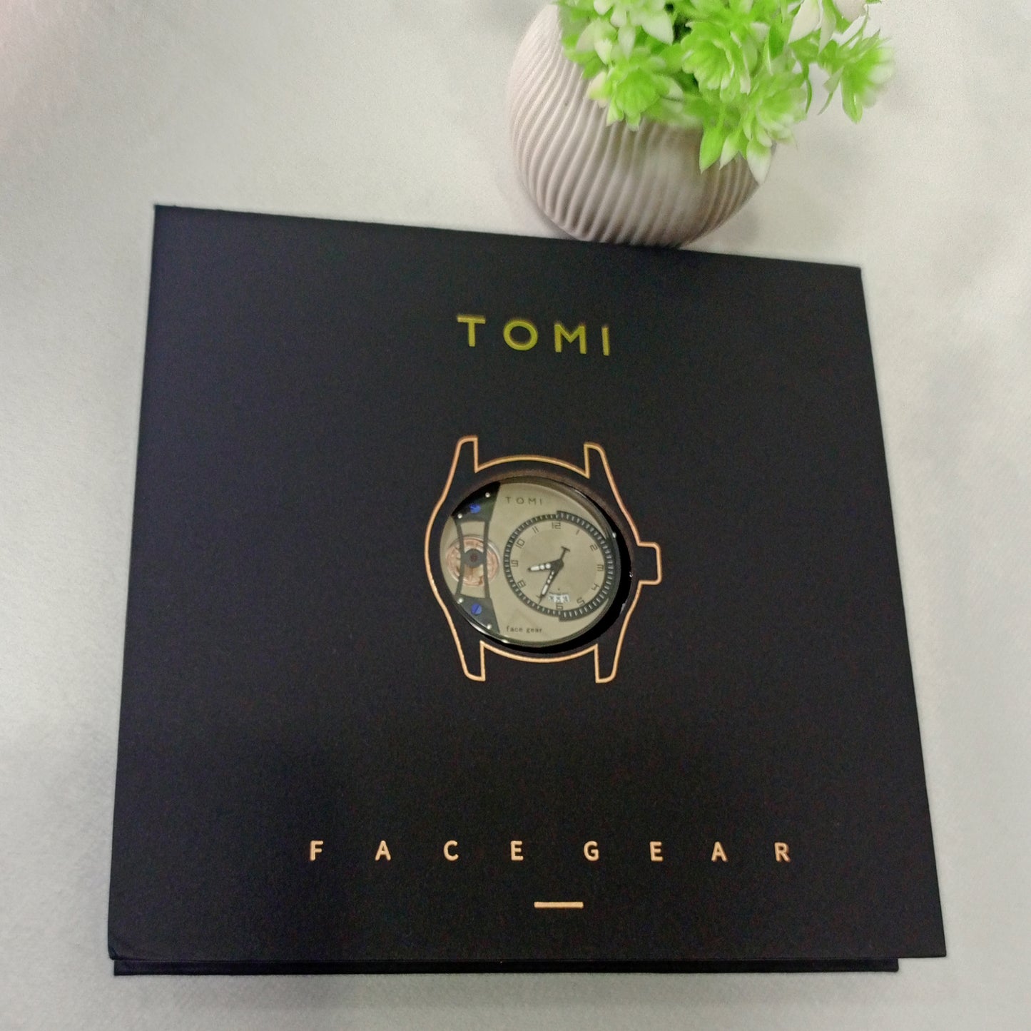 Classic Black Premium Edition With Date - Tomi